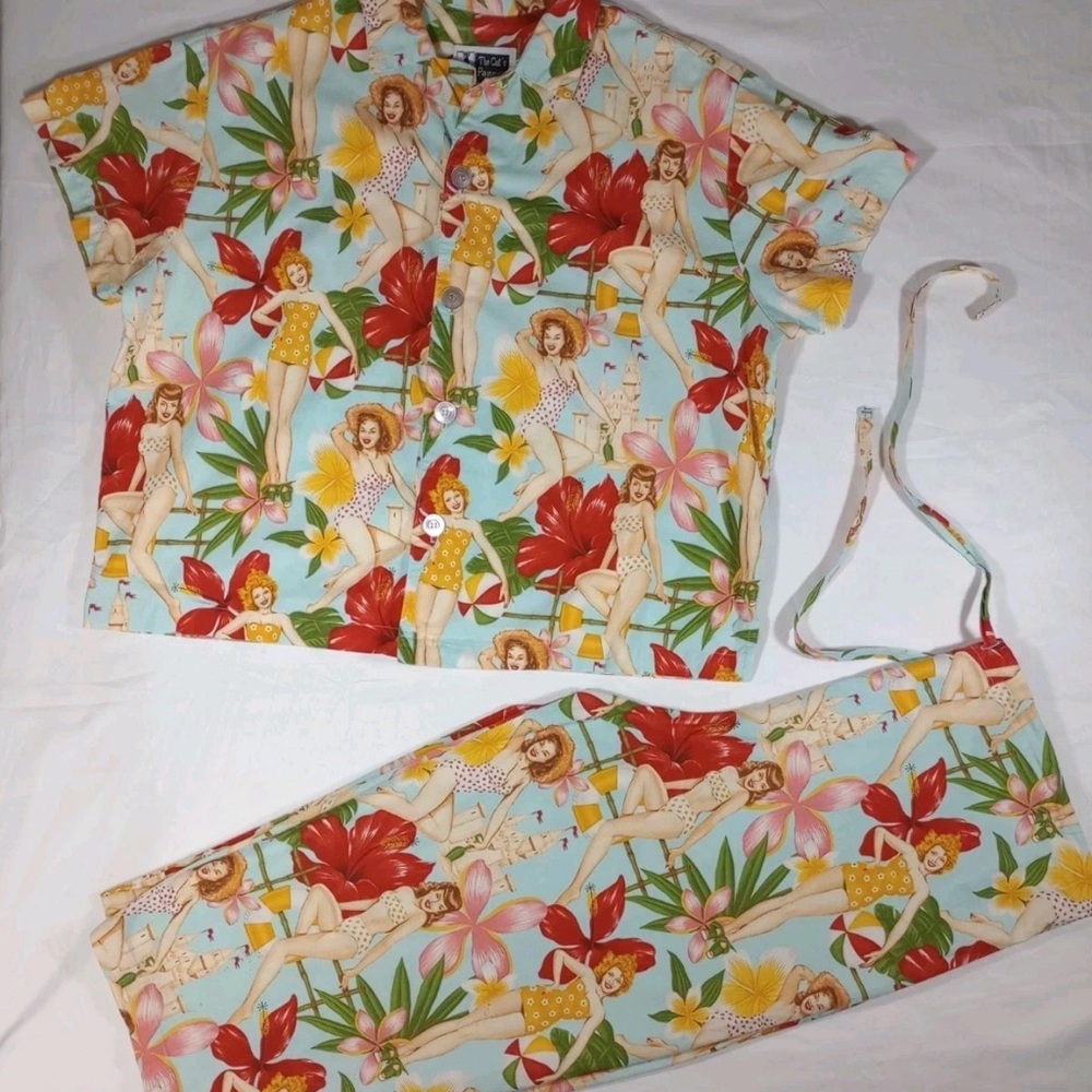 The Cat’s Pajamas, Retro Pinup Hawaiian Vintage Floral Print Pajamas